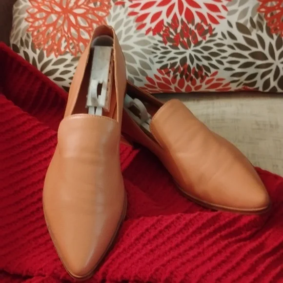 Treasure & Bond Kena Coral Leather Flats - Picture 8 of 9